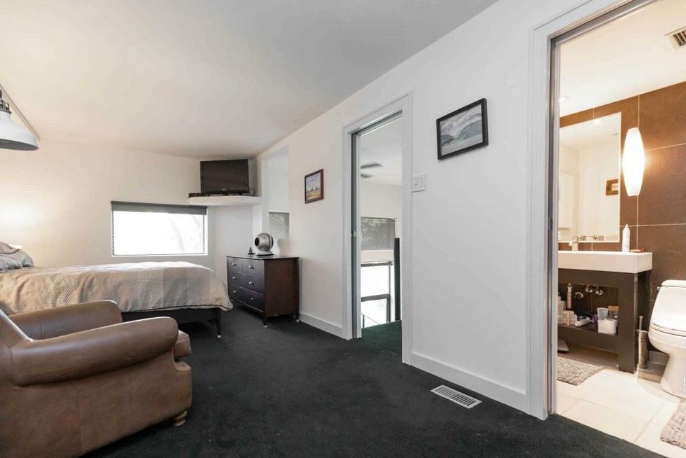 C4856661 21 1024x683