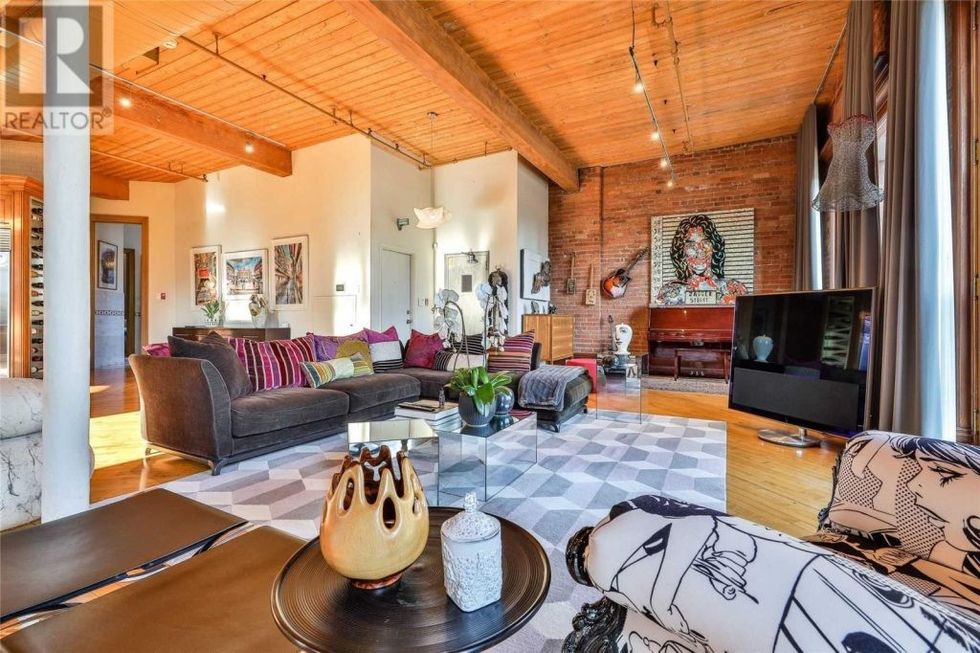 C5485939 11 1024x682