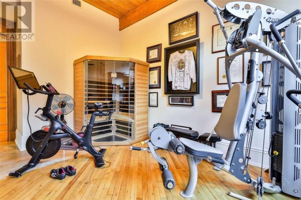 C5485939 24 1024x682