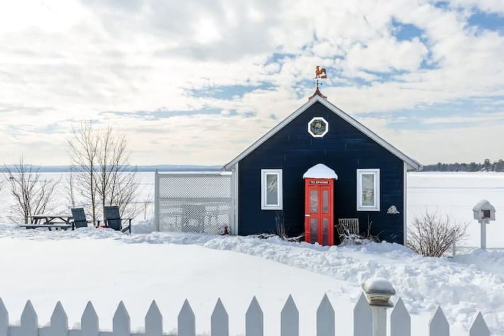 Cabins near Toronto