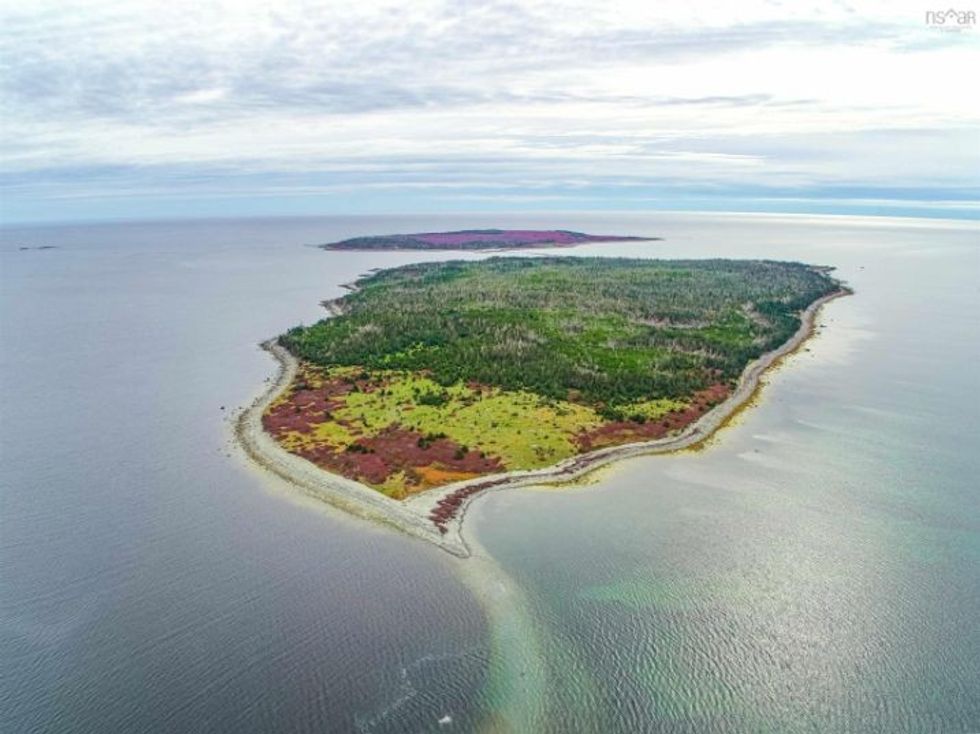 Cape negro private island 4