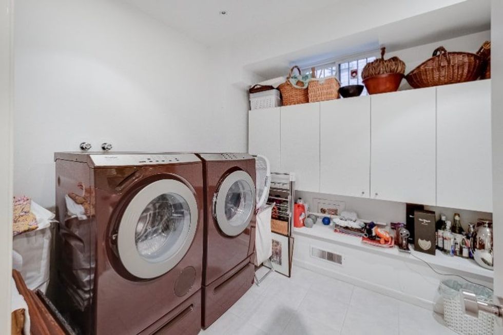 Clarendon laundry min