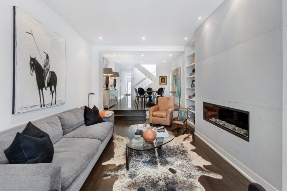 Clarendon living 2 min