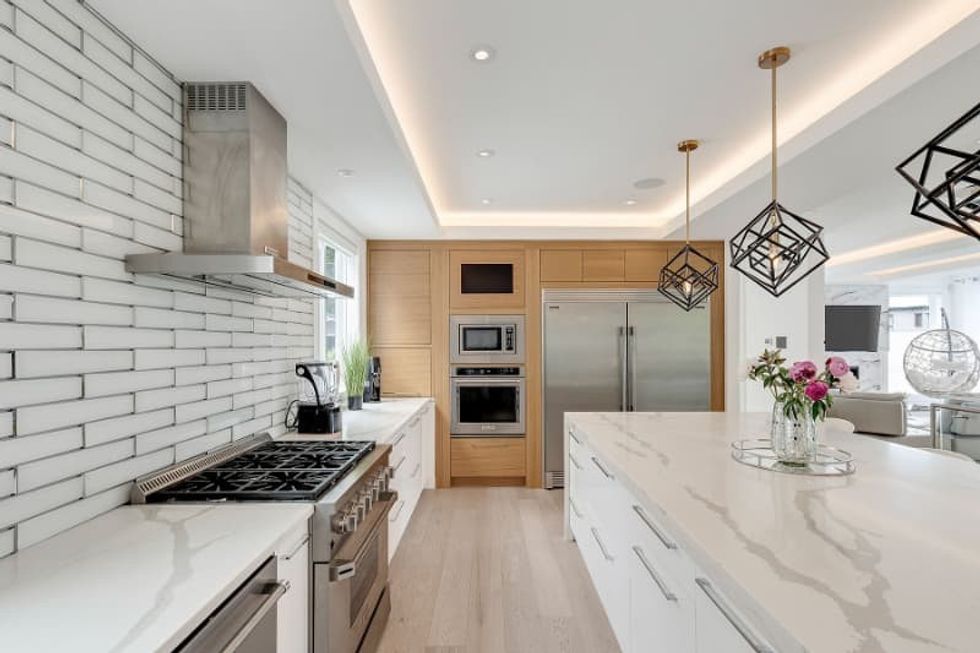 Cordova bay kitchen 4