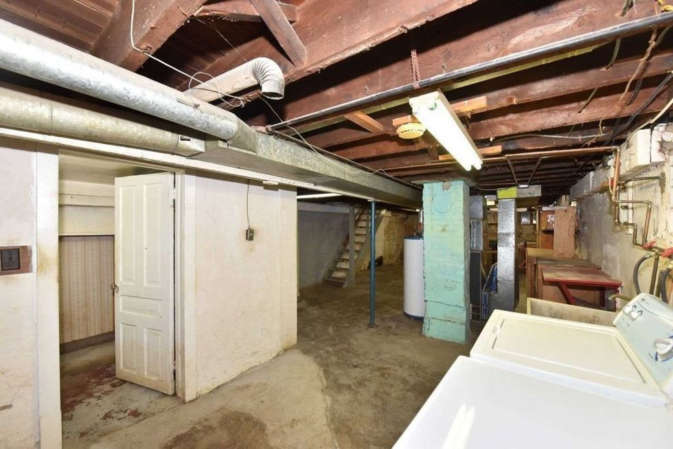 detached toronto house