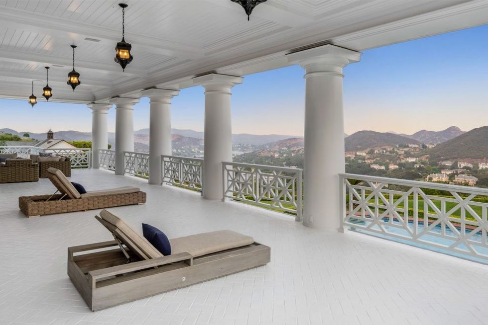 Download 6 1 1024x683