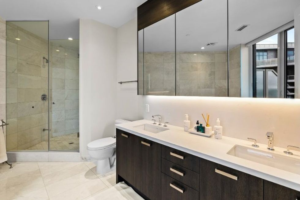 Edgewater bath 1