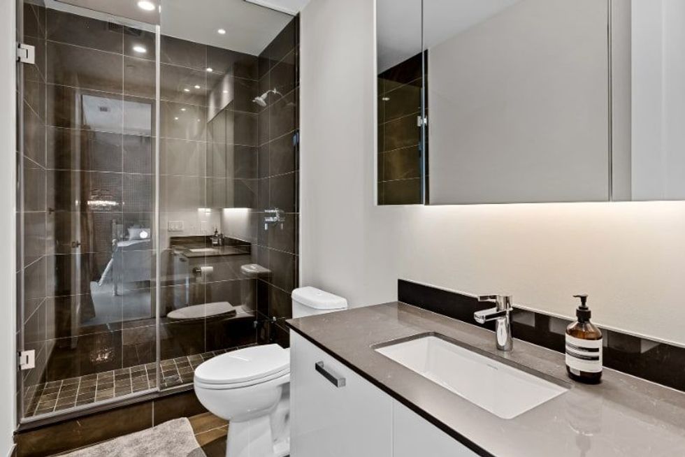 Edgewater bath 4 1