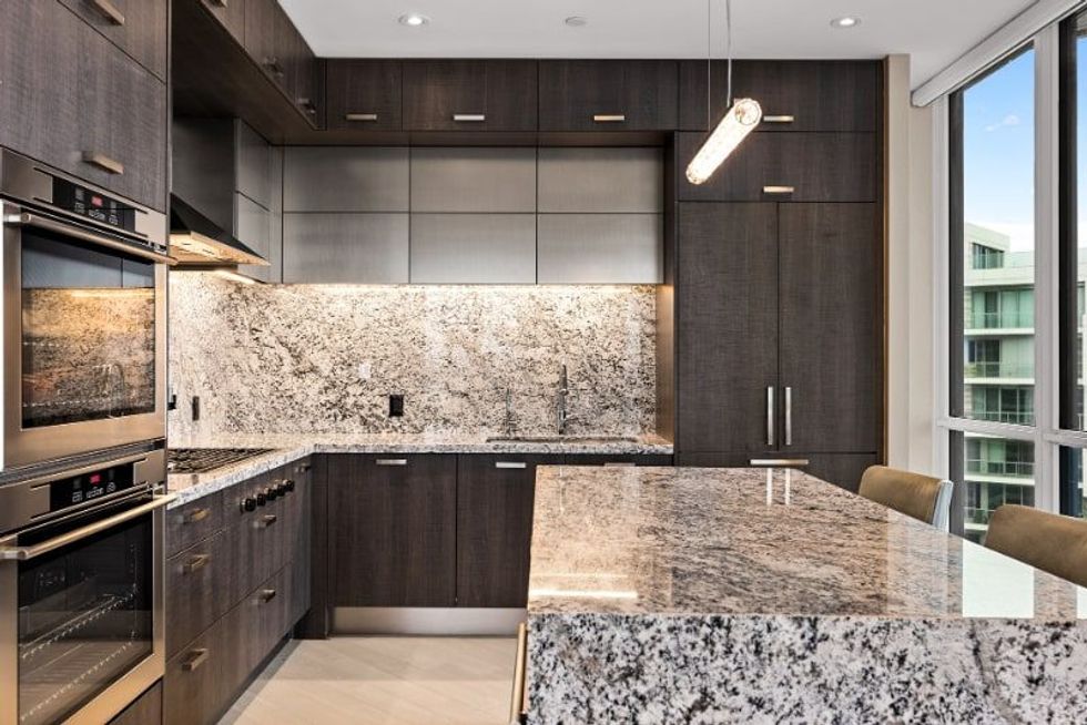Edgewater kitchen 2 2