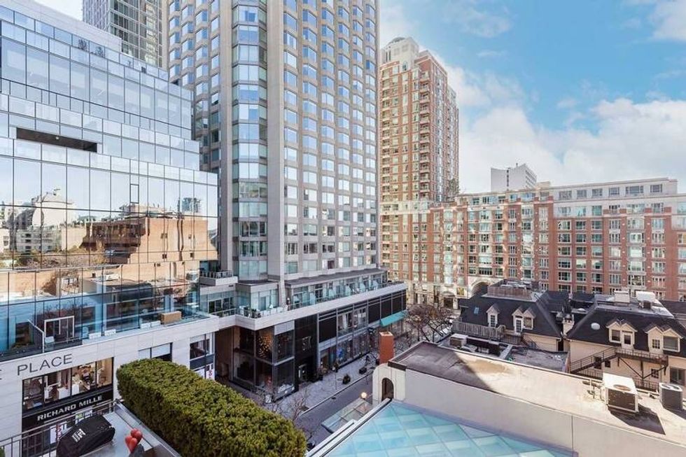 Excl2747812 21040610054089