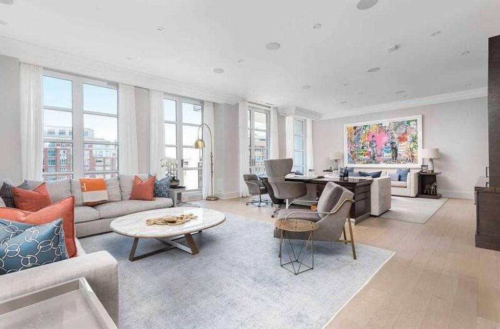 Excl2747812 210406100625344