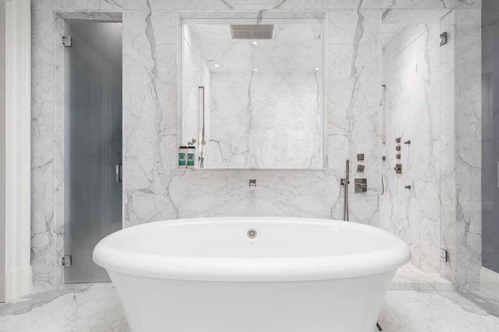 Excl2747812 210406100959361