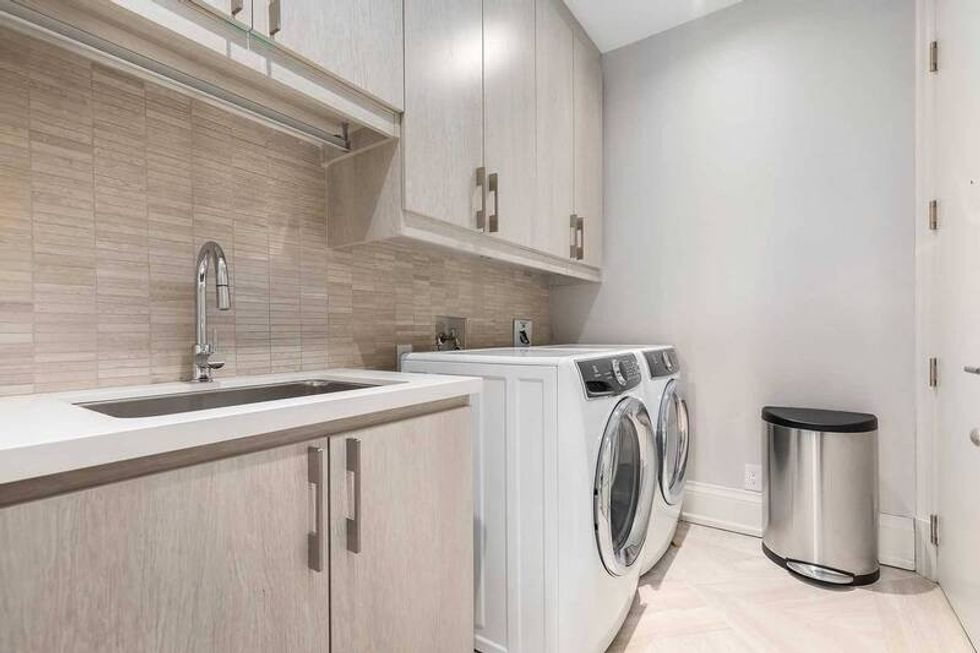 Excl2747812 210406101047550