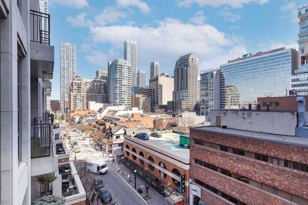 Excl2747812 210406101100404