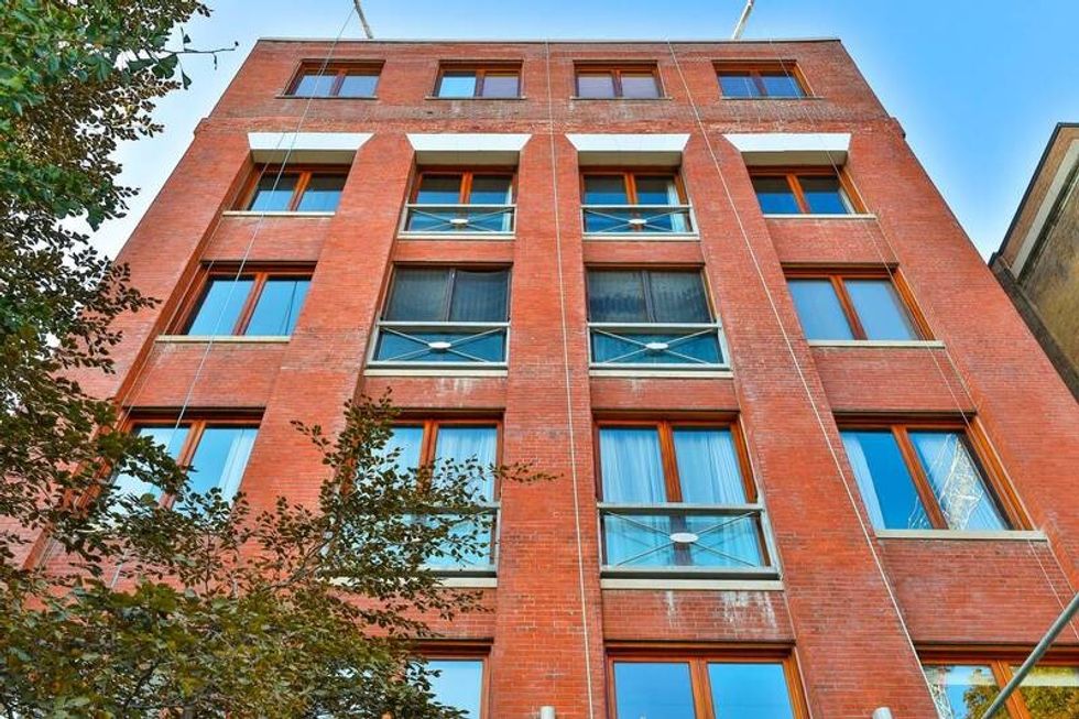 Excl2893000 210928013942520