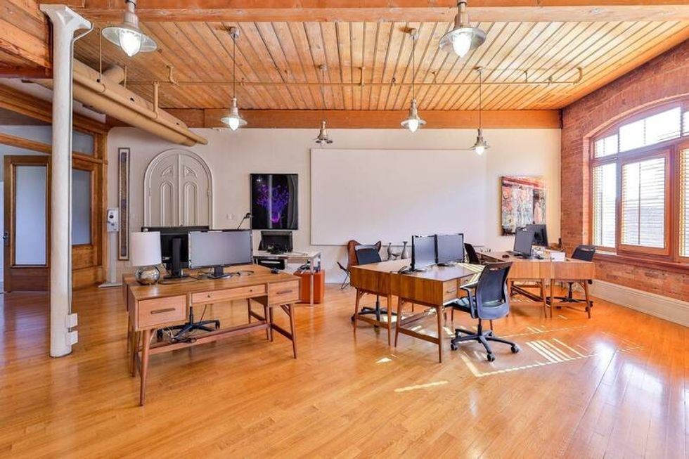 Excl2893000 210928013958115