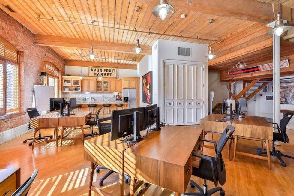 Excl2893000 210928014005913