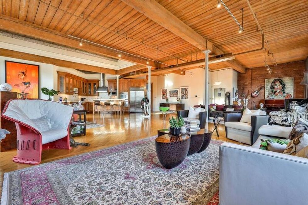 Excl2893000 210928014149217