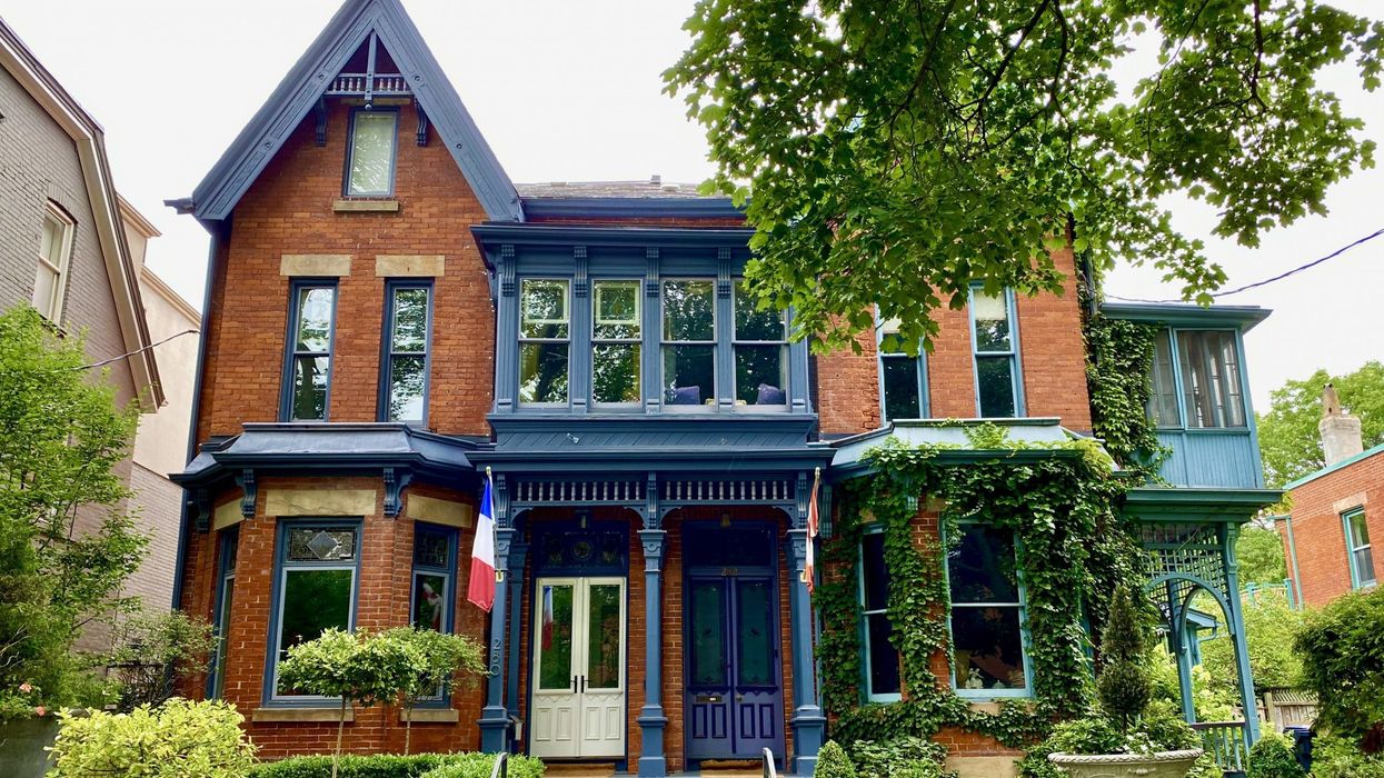 first-time home buyers canadian home price