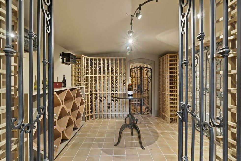 French country manor 32