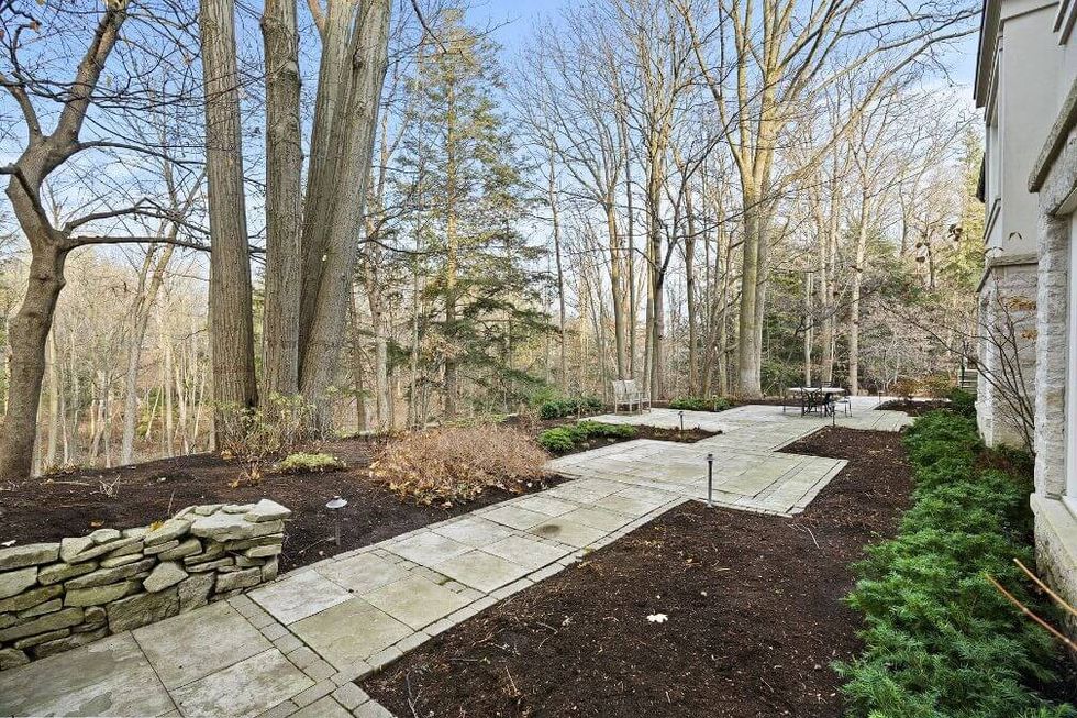 French country manor 36