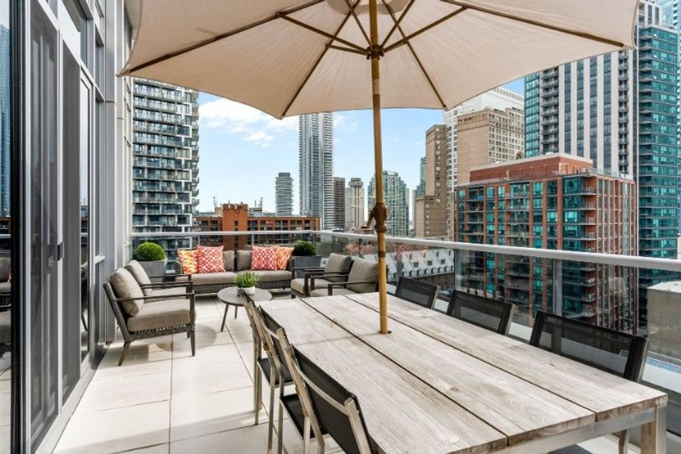 Front st balcony 2 min