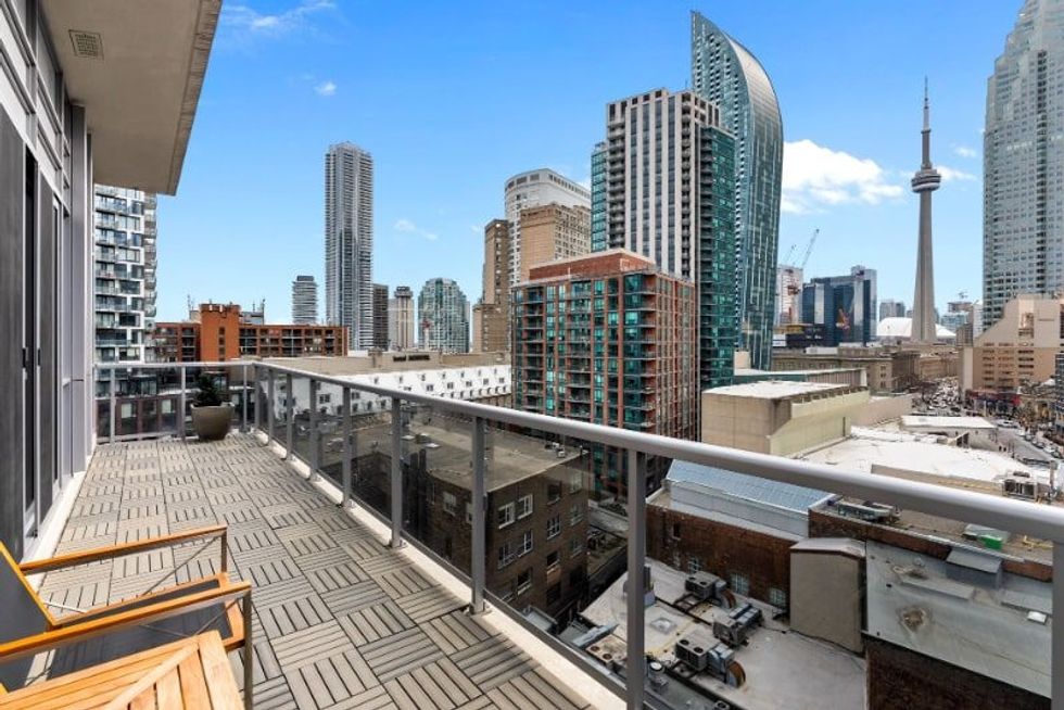 Front st balcony 3 min