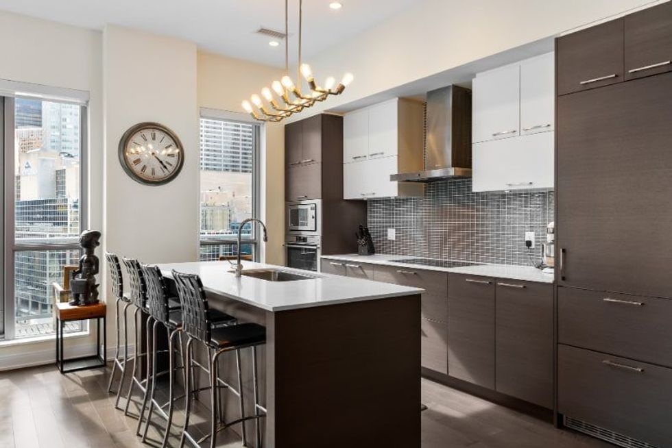 Front st kitchen min