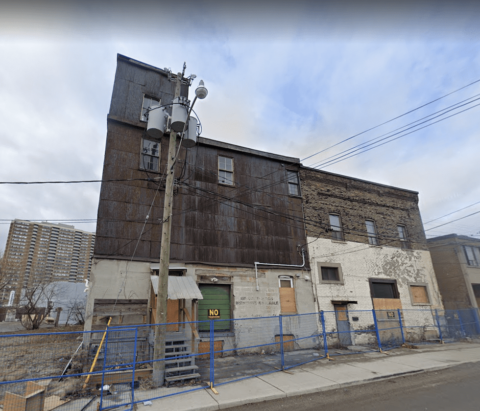 Grain elevator 10 dawes