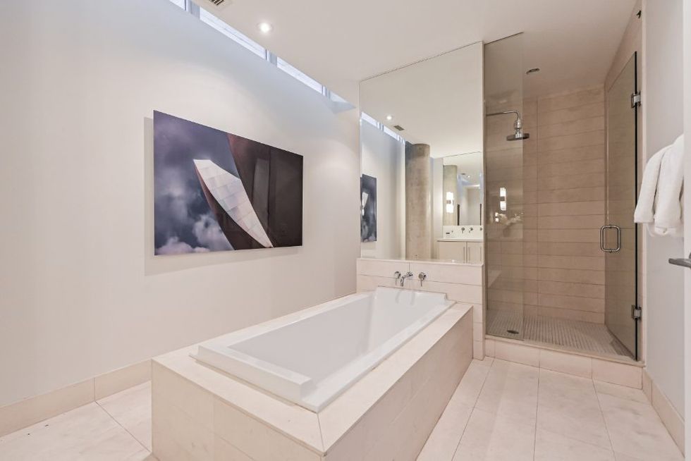 harvey specters penthouse suits