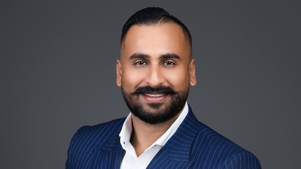 Headshot of Ankur Singla of Homelife Silvercity Realty Inc.