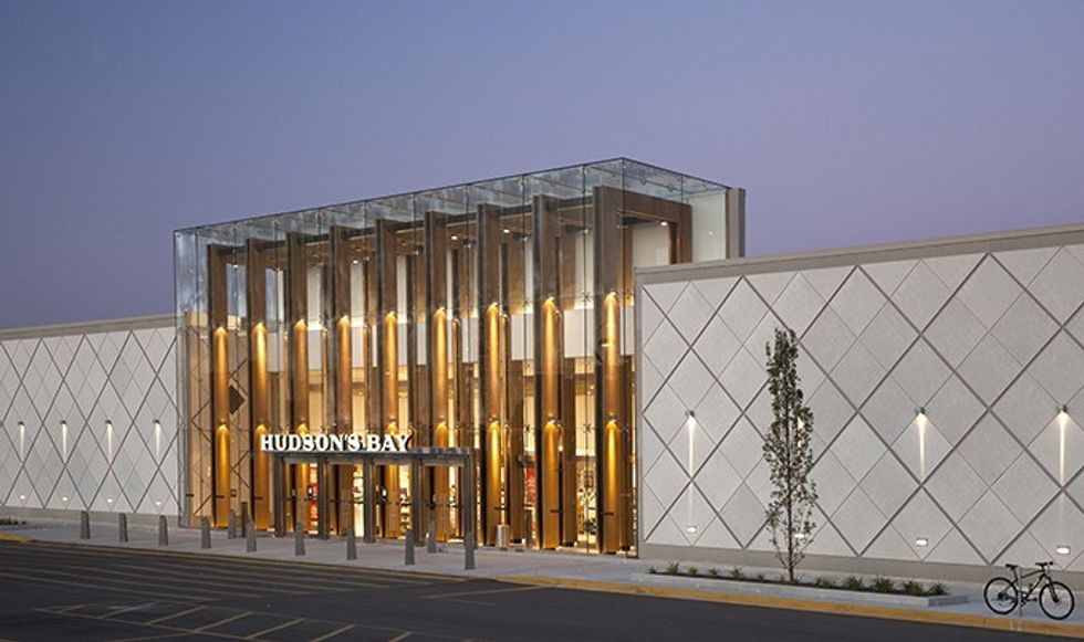 hillcrest-mall-hudsons-bay