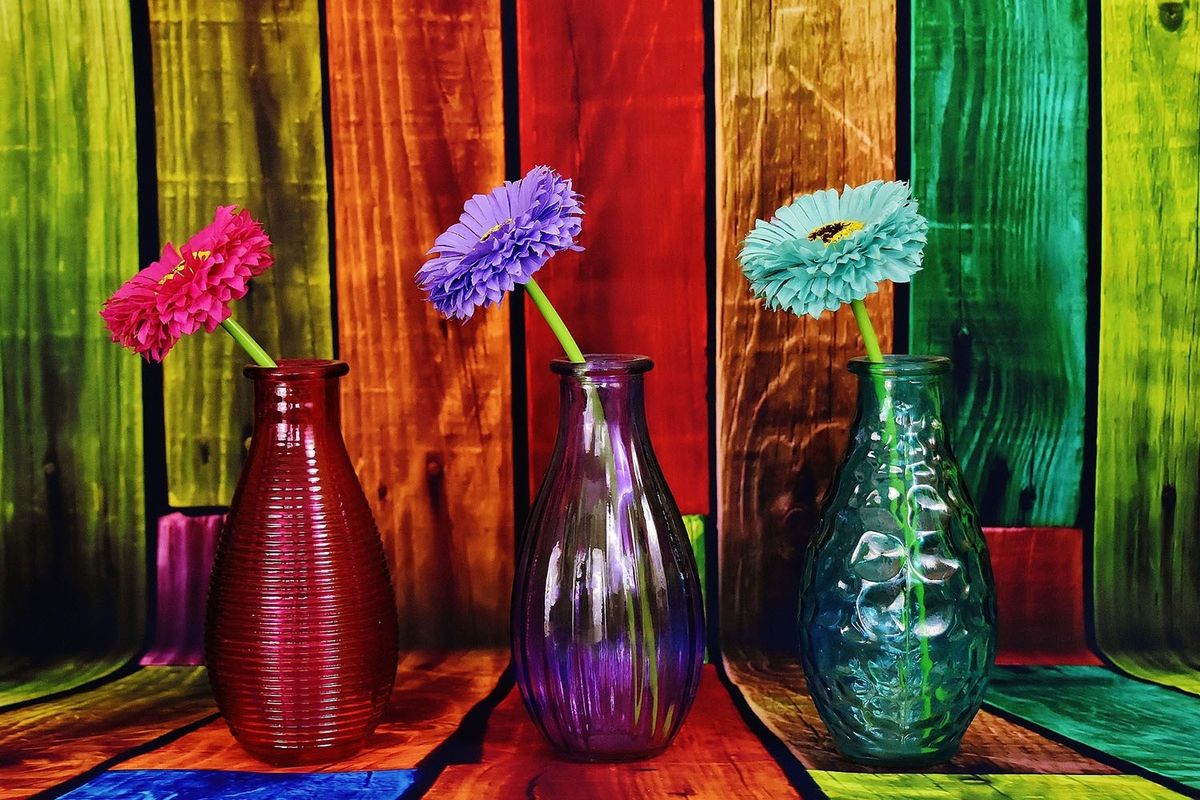 Ring in spring — Passover and Easter too — with modern floral tricks