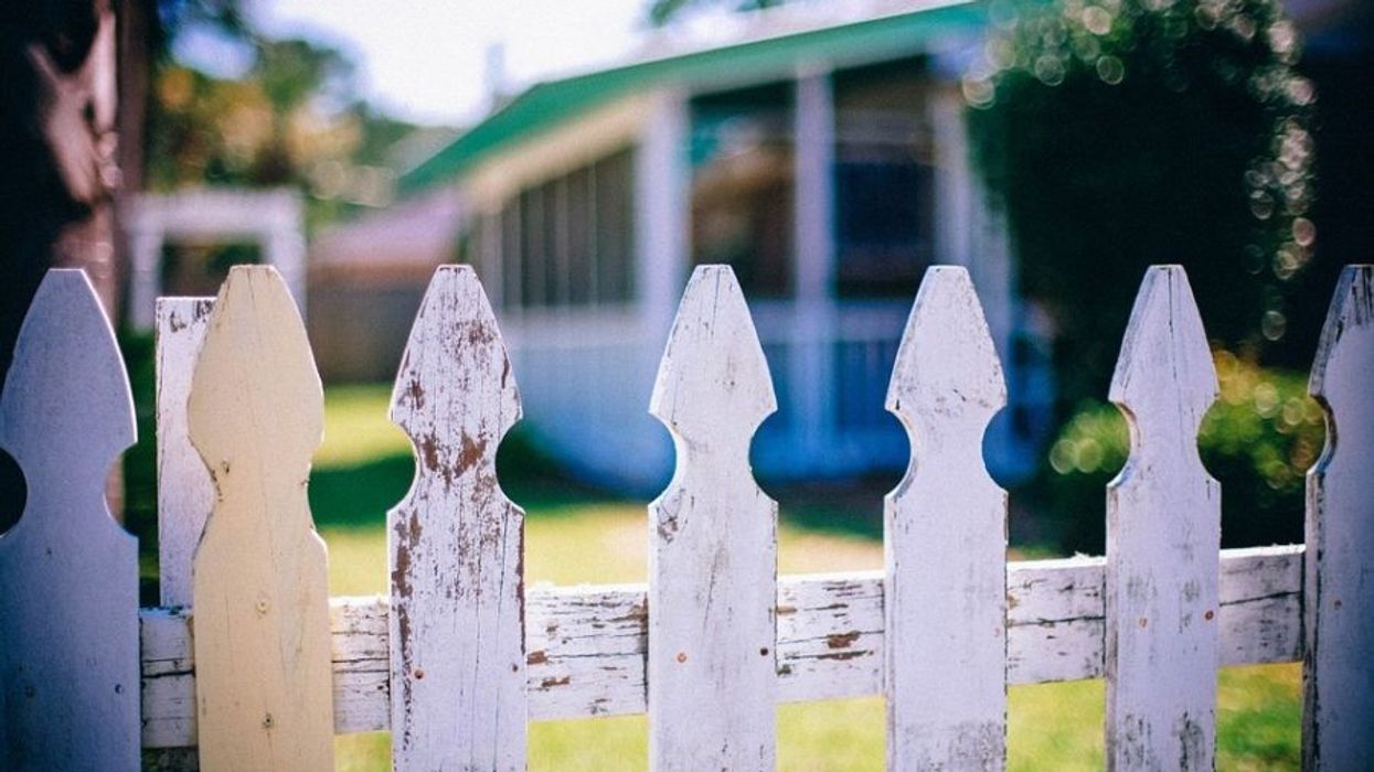 Should You Date Your Neighbour? The Pros And Cons Of Next Door Dating