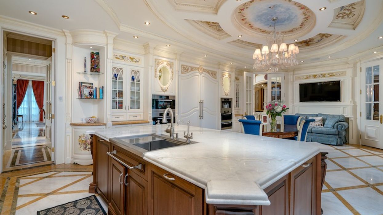 This Decadent Toronto Mansion Brings Your Royal Fantasies To Life
