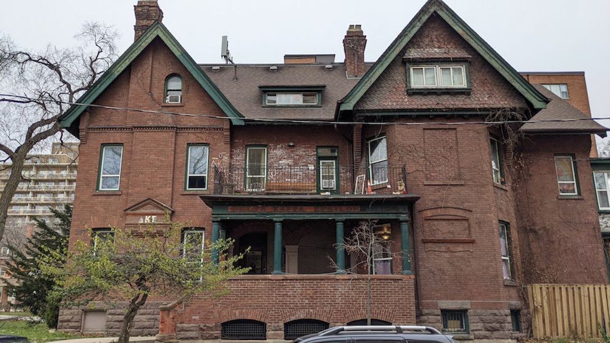 Legendary Houses: Christmas in the Annex with the Eaton Family