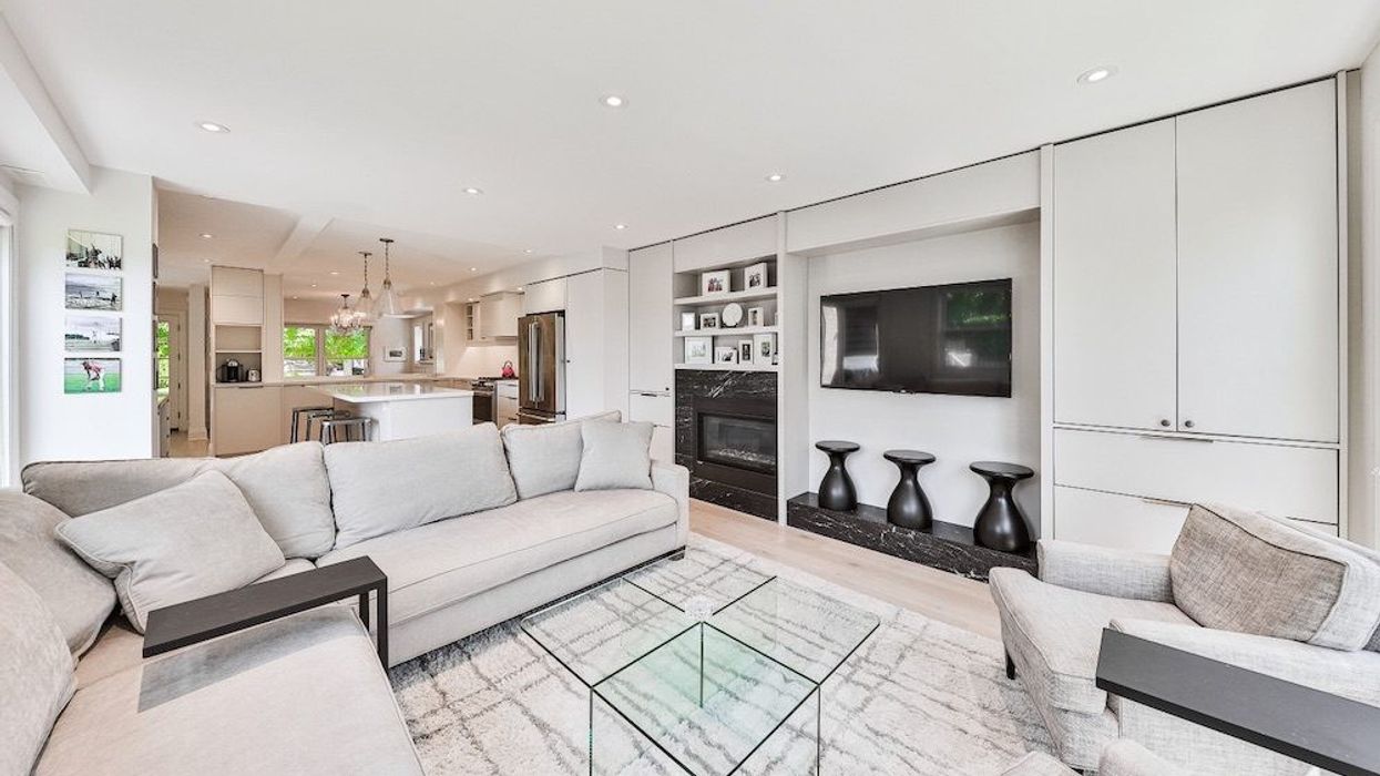 This Toronto Home Offers Modern Beach Living at the Turn of a Key