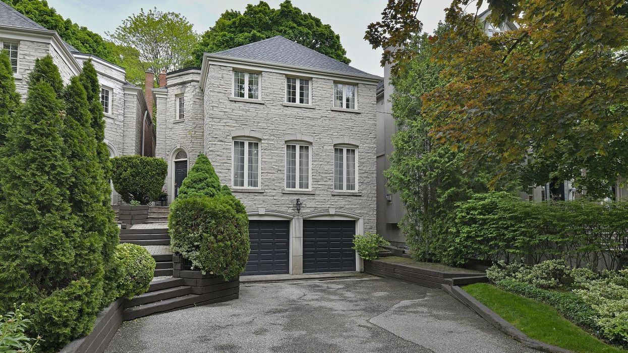 This Casa Loma Family Home is Ultra-Private and Luxe