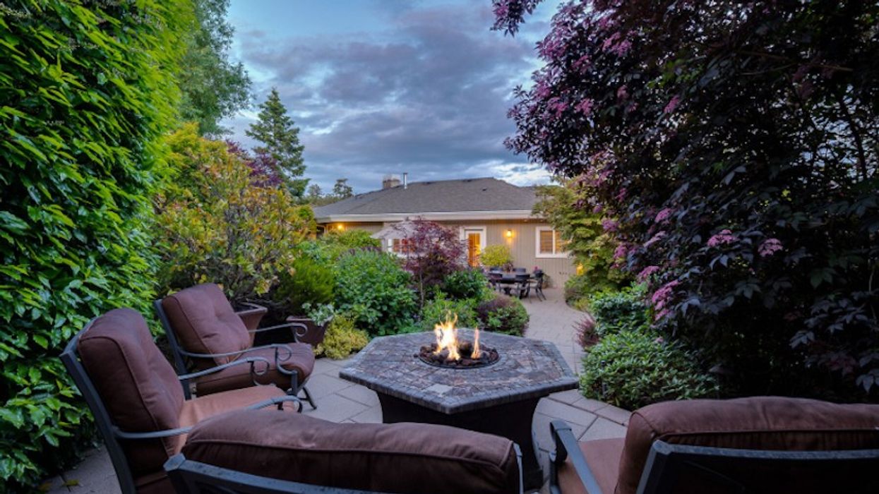 This Airy Saanich Home’s Backyard is a Garden Oasis