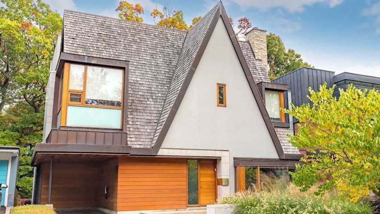 This Contemporary English Cottage Made its On-Screen Debut in “Chloe”