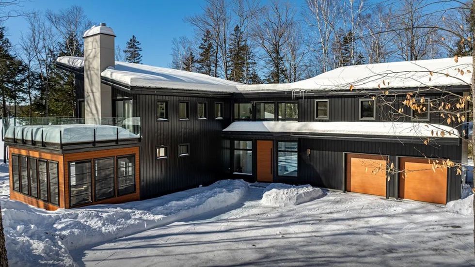 Nordic-Inspired Chandos Lake Cottage Offers Refined Tranquility
