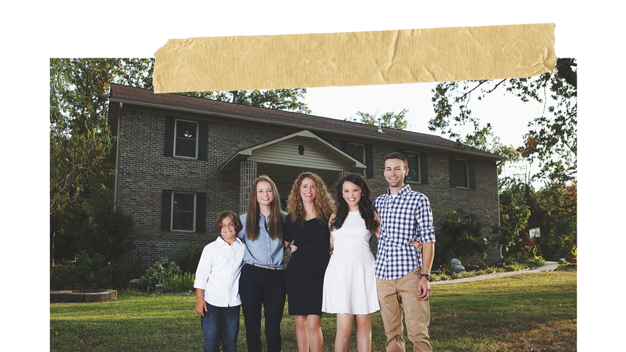 Single Mother Of Four Builds A House Using YouTube Tutorials