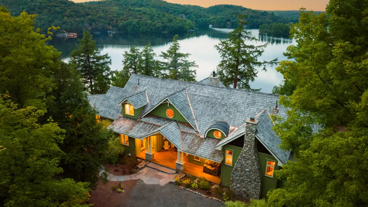 Warm Opulence Is Abundant At This Waterfront Cottage In Dorset