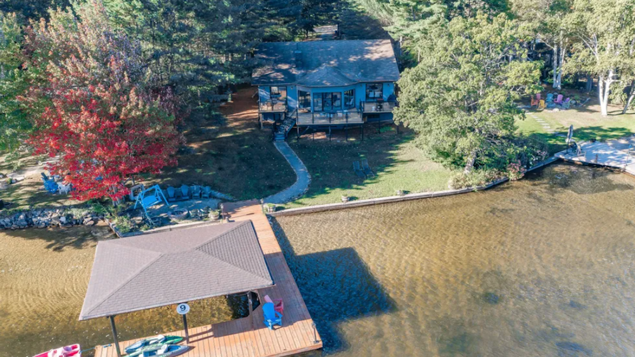 Port Carling Lake House Serves Serene And Sophisticated Waterfront Living