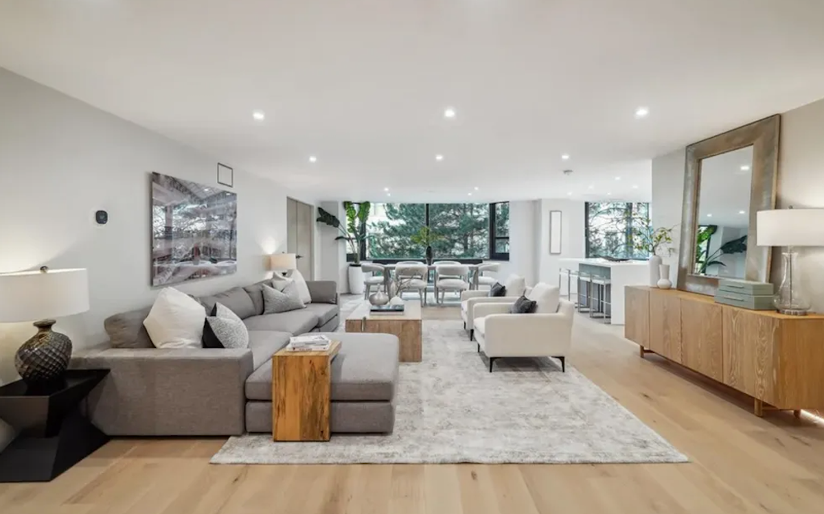 Sweet Serenity: Don't Miss This Chic Suite In The Heart Of Bay Street - Yorkville