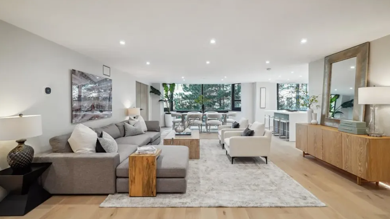 Sweet Serenity: Don't Miss This Chic Suite In The Heart Of Bay Street - Yorkville