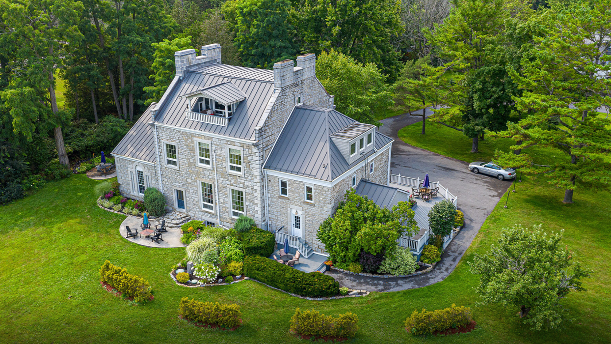 Popular Inn Hits Kingston Market (And Serves Exciting Business Opportunity)