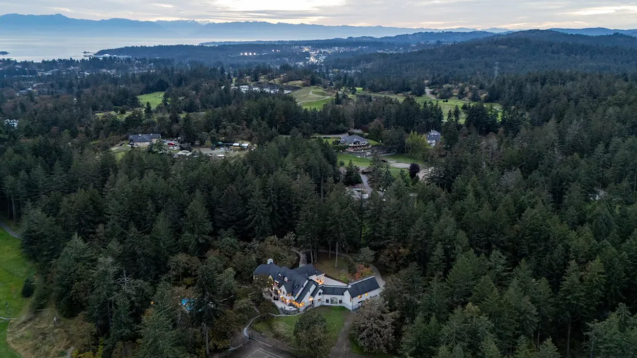 Opulence Meets Ultimate Recreation At This 10.9-Acre Victoria Estate