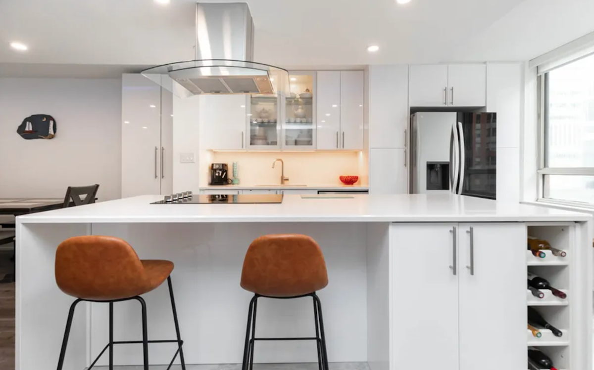 Core Values: Revamped Bay And Dundas Suite Pairs Space With Style