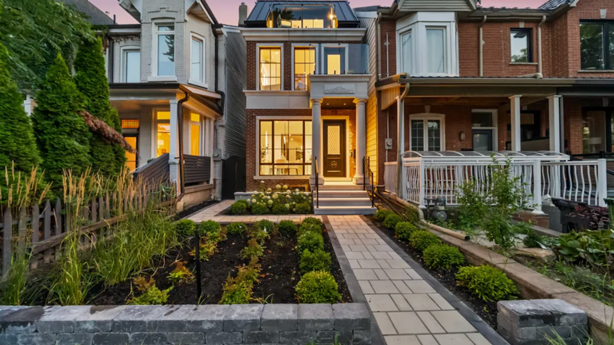 One-Of-A-Kind Modern Listed In The Heart Of Trinity Bellwoods